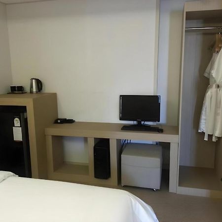 Hotel W ShinЧечжу Екстер'єр фото