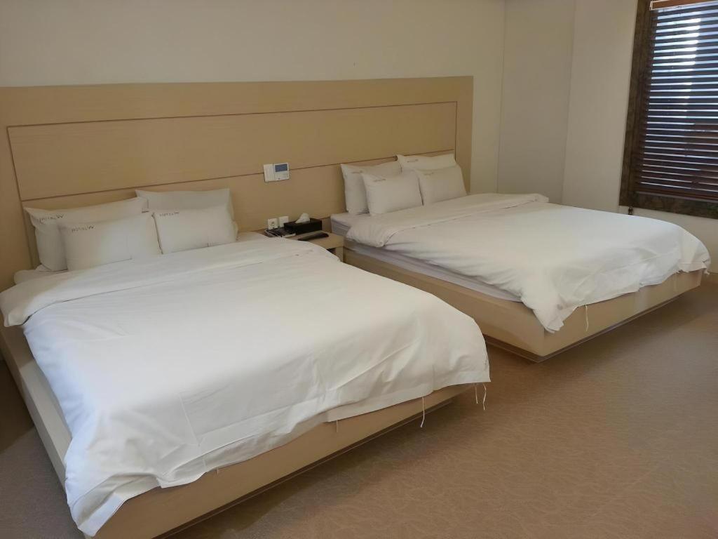 Hotel W ShinЧечжу Екстер'єр фото