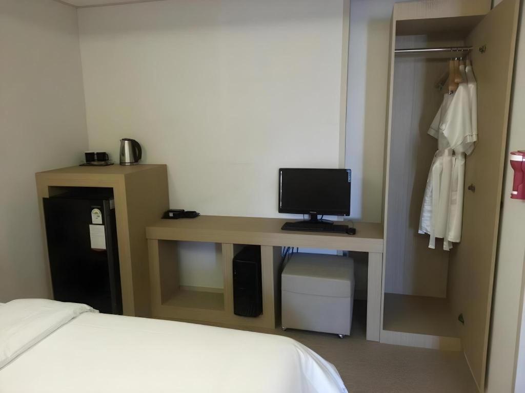 Hotel W ShinЧечжу Екстер'єр фото